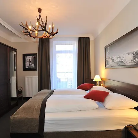 Reineke Hotell 3*
